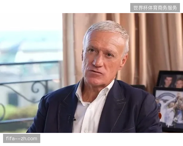 德尚高度评价姆巴佩的队长作用，认为其在场内外均承担起领导责任